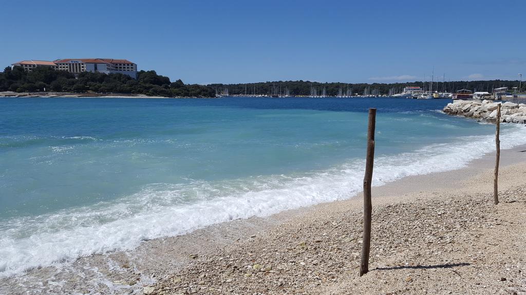 Apartments Seafront Villa Pula Bagian luar foto